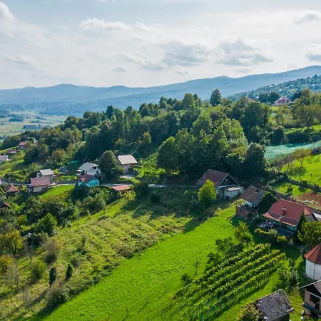 Zidanica Lackner 아파트 Črnomelj