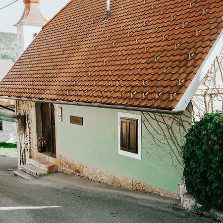 아파트 Zidanica Lackner