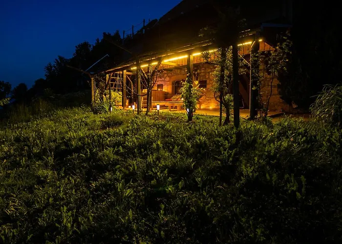 Zidanica Lackner Apartment